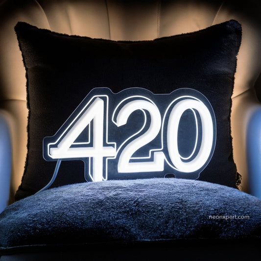 420 Sign - 420 Weed Mini LED Light - NeonXpert6 x 3 in (USB)White